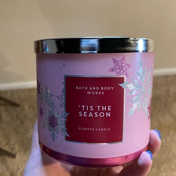 Tis the season candle from bath n body works